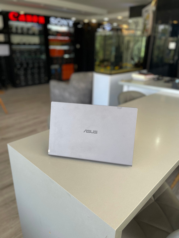 لپتاپ ایسوز ویووبوک /R3-3250u/8GB/128GB SSD/14"/2GB AMD