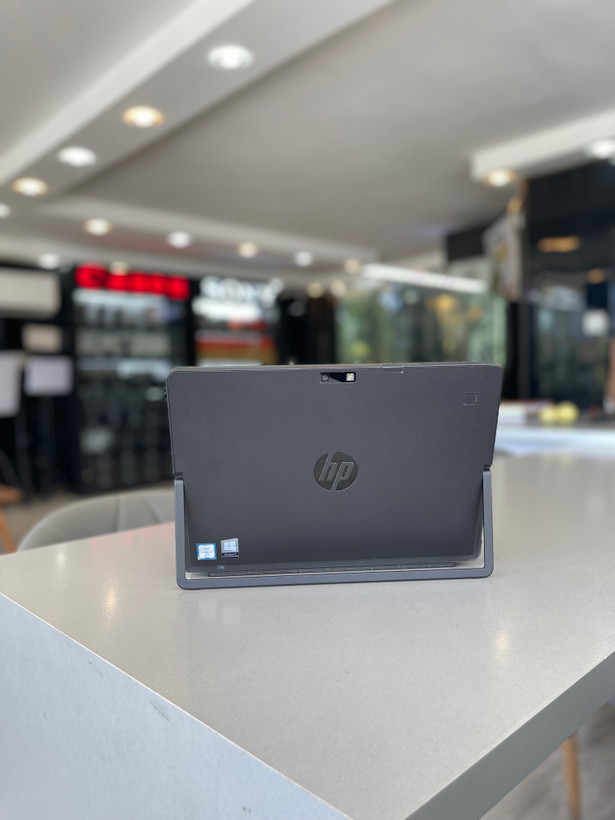 لپتاپ اچ پی الایتx2 پرو/i7-7y75sim/8 GB/ 512 GB SSD/13"/ intel HD