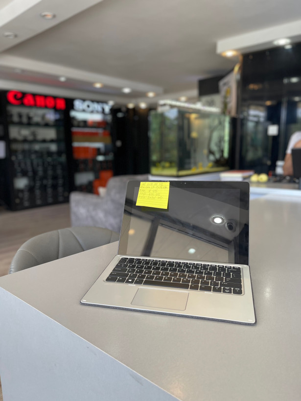 لپتاپ اچ پی الایتx2 پرو/i7-7y75sim/8 GB/ 512 GB SSD/13"/ intel HD