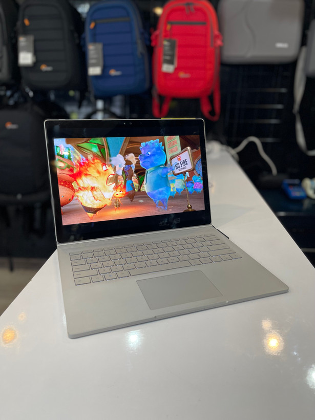 لپتاپ سرفیس بوک ۲/i5-8/8 GB/256 GB SSD/Intel/14" 2k FH/