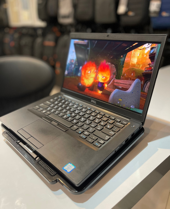 لپتاپ دل لتیتوده ۷۴۹۰/corei7-8/8 GB/256 SSD/intel HD/14" ips