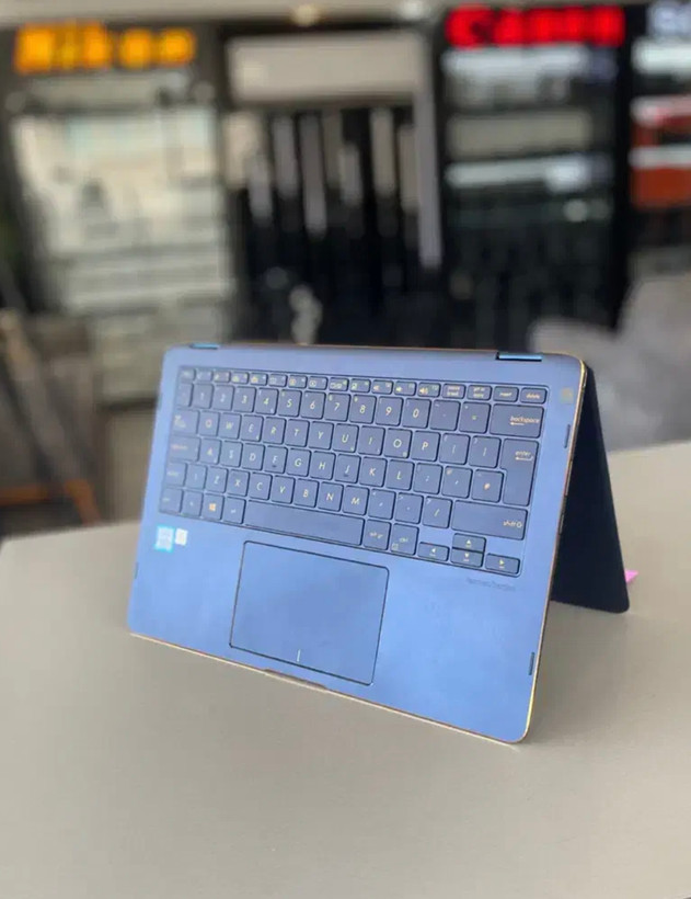 لپتاپ ایسوزUX370 لمسی i5-8/16 GB/256 SSD/intel UHD/14" ips