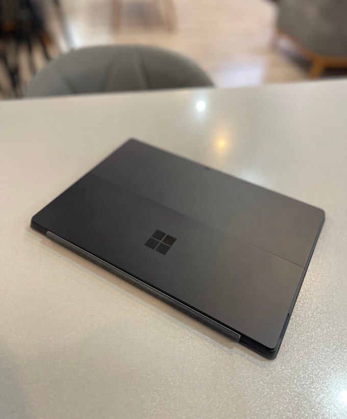 لپتاپ سرفیس پرو ۷ corei5-10/8 GB/256 SSD/intel iris plus/13" 2k