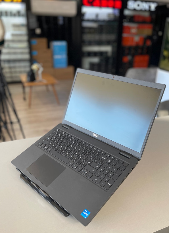 لپتاپ دل لتیتوده i5-11/16 GB/256 SSD/Intel UHD/16" ips