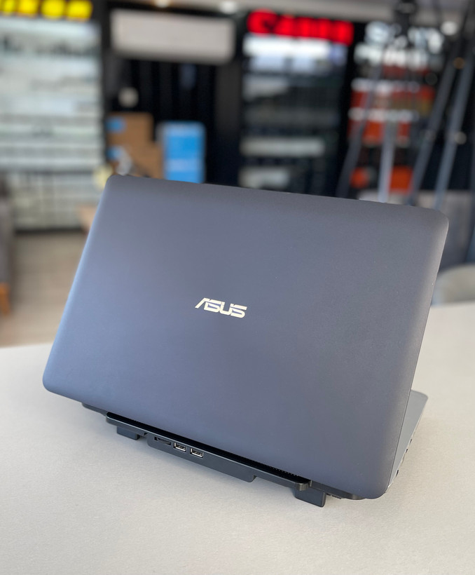 لپتاپ ایسوز ایکس۵۵۶/ i7-7/8/256/2 GB Geforce 940/16" full HD
