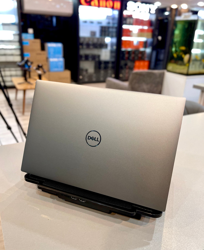 لپتاپ دل پریزیشن ۵۵۶۰ i7-11/16 GB/512 SSD/4 GB RTX A2000/16" ips