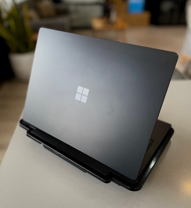 لپتاپ سرفیس۳، i5-1065/8 GB/256 SSD/Intel iris plus/14" Touch 2k