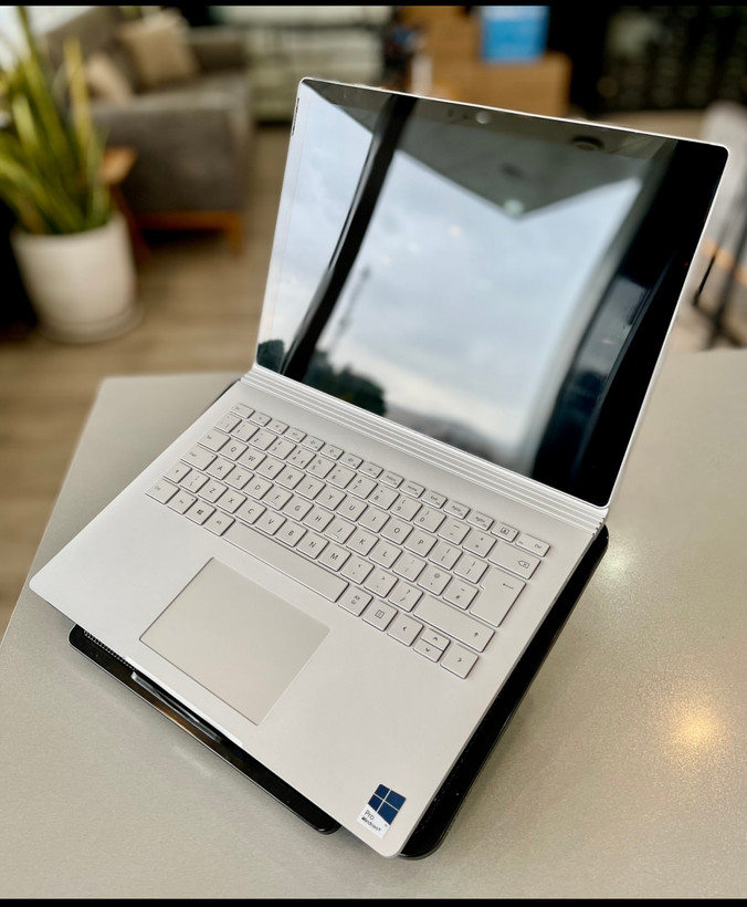 لپتاپ سرفیس بوک ۲/i5-8/8 GB/256 GB SSD/Intel/14" 2k FH/