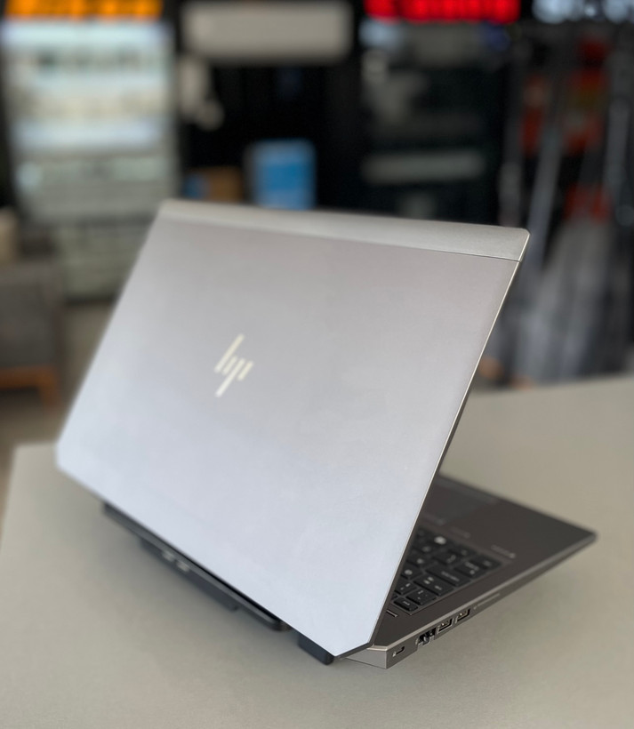 لپتاپ اچ پی زدبوک ۱۵ i7-8/16/512 SSD/4 GB Nvidia P1000/16" ips