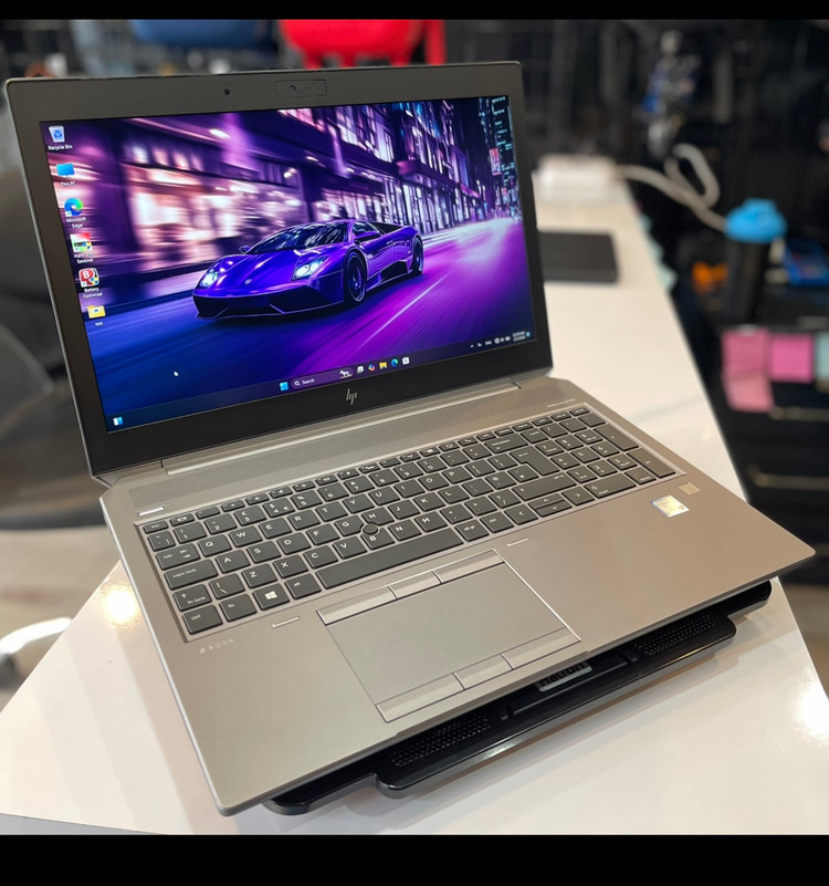 لپتاپ اچ پی زدبوک ۱۵ i7-8/16/512 SSD/4 GB Nvidia P1000/16" ips