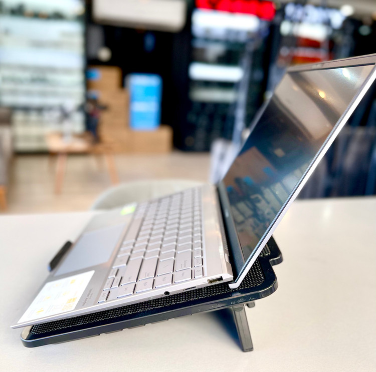 لپتاپ ایسوز زنبوک۱۴یو اکس۴۲۵/ Ryzen5-5/8/256 SSD/2 GB Geforce Mx450/16" ips