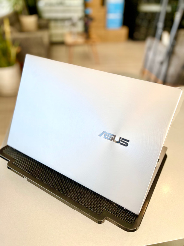 لپتاپ ایسوز زنبوک۱۴یو اکس۴۲۵/ Ryzen5-5/8/256 SSD/2 GB Geforce Mx450/16" ips