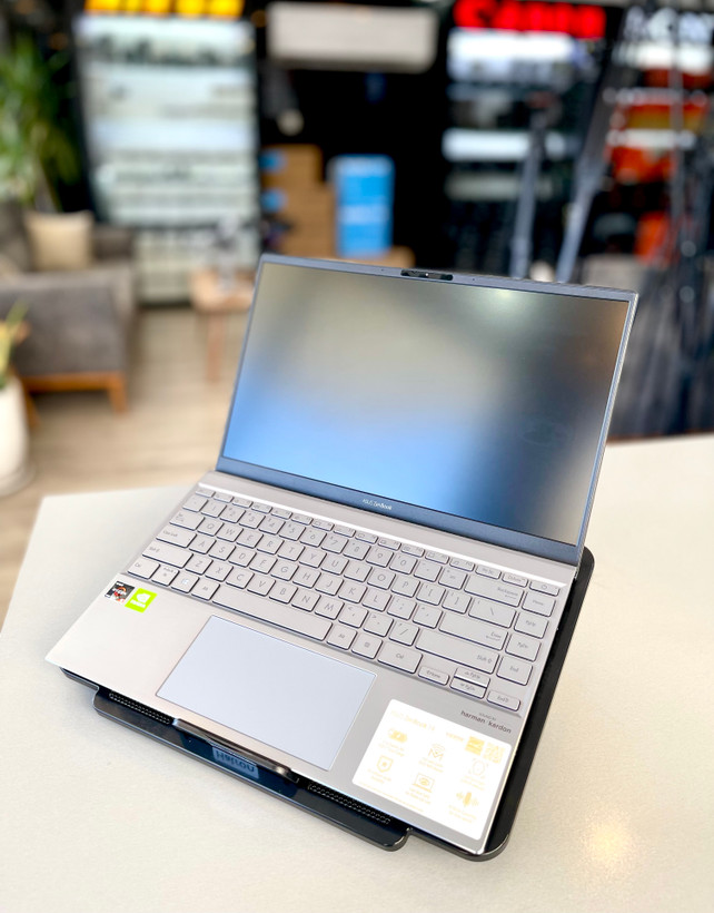 لپتاپ ایسوز زنبوک۱۴یو اکس۴۲۵/ Ryzen5-5/8/256 SSD/2 GB Geforce Mx450/16" ips