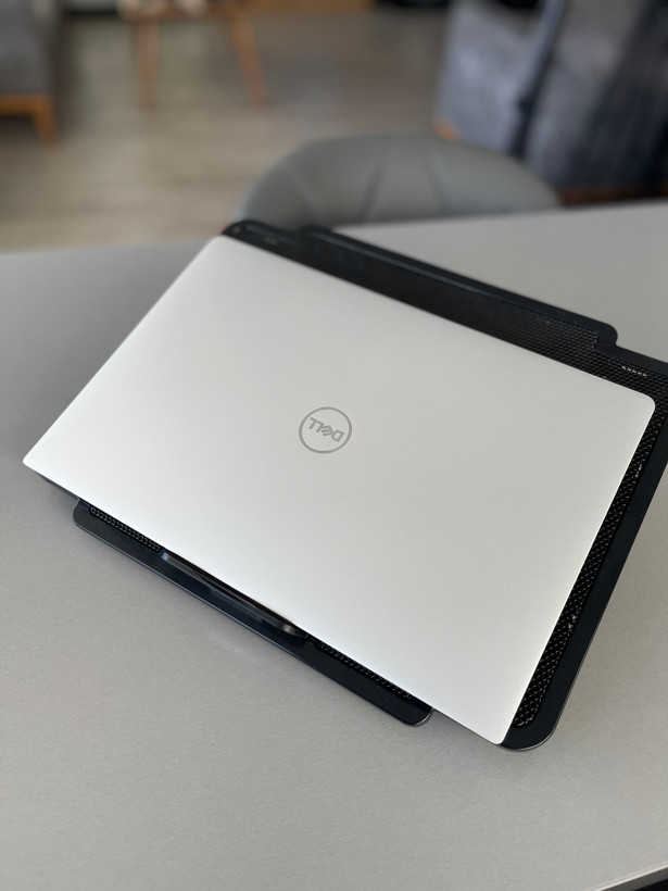 لپتاپ دل اکس پی اس۷۳۹۰/i7-10/16 GB/256 SSD/ Intel UHD/14" FH PLUS