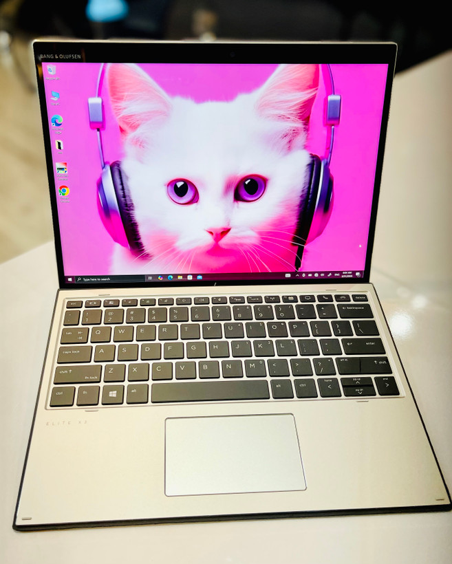 لپتاپ اچ پی X2 الایت i5-8/16 GB/256 SSD/Intel UHD/14" 3k Touch