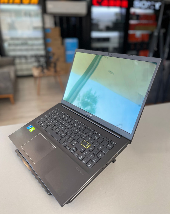 لپتاپ ایسوز ویووبوک ایکس۵۱۳/i5-11/8 GB/512 SSD/2 GB Nvidia/16" OLED