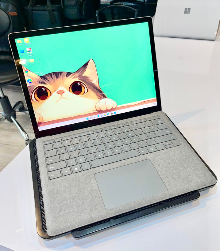 لپتاپ سرفیس ۳ i5-10/16 GB/256 SSD/intel iris plus/14" 2k