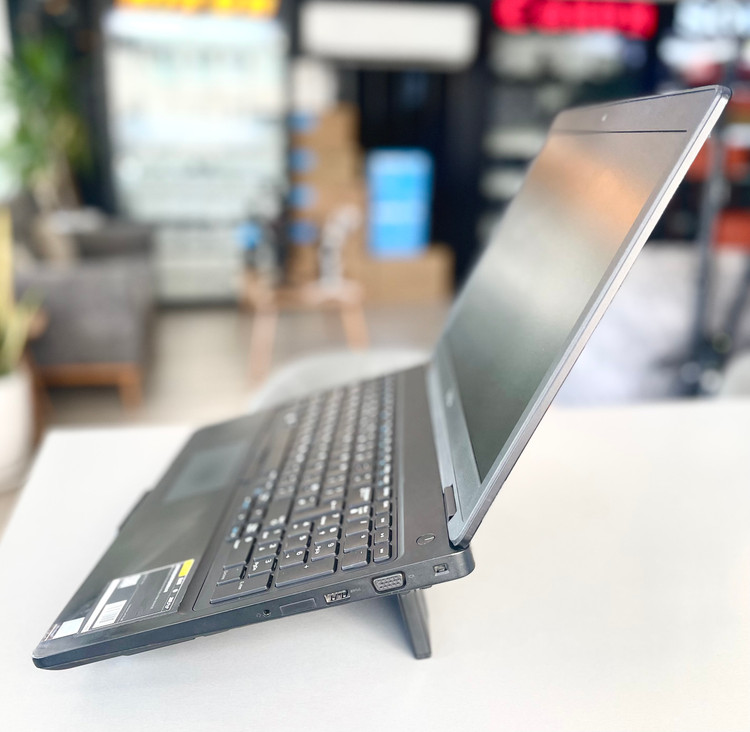 لپتاپ دل لتیتود۵۵۹۰-8/8 GB/256 SSD/intel UHD/16"