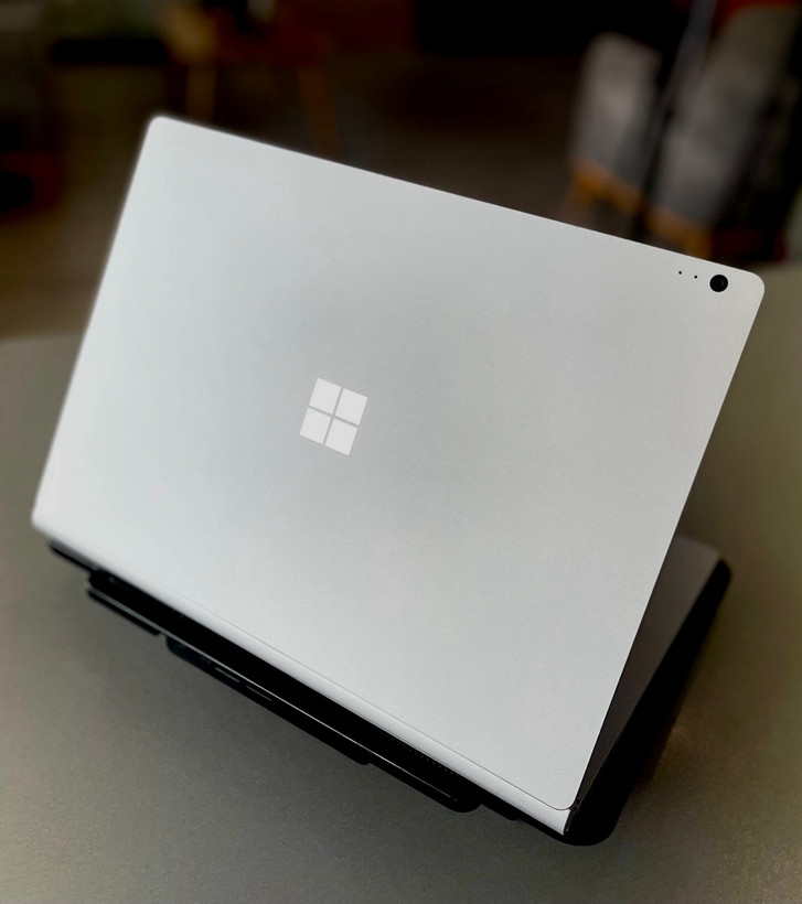 سرفیس سورفیس بوک۳ i5-10/8/256/intel iris xe/14" 2k