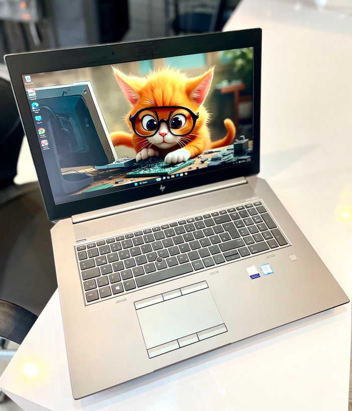 لپتاپ اچ پب زدبوک ج۵ i7-8/32 GB/512 SSD/16 GB Nvidia/17" ips