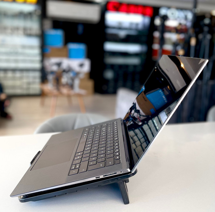 لپتاپ دل پریزیشن ۵۵۵۰/i7-10 H/16 GB/512 SSD/4 GB T1000/16" ips