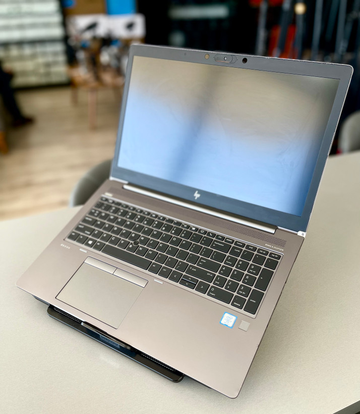 لپتاپ اچ پی زدبوکG6 /16" ips /i7-8 /16 GB/256 SSD/4 GB W3200