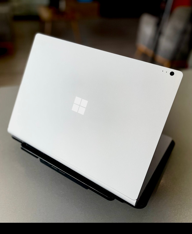 سرفیس سورفیس بوک۲ i7-8/16 GB/512 SSD/2 GB GTX 1050/14" 3k touch